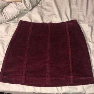 Maroon skirt, never before worn